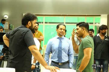 Naa Peru Surya Naa Illu India Movie Working Stills